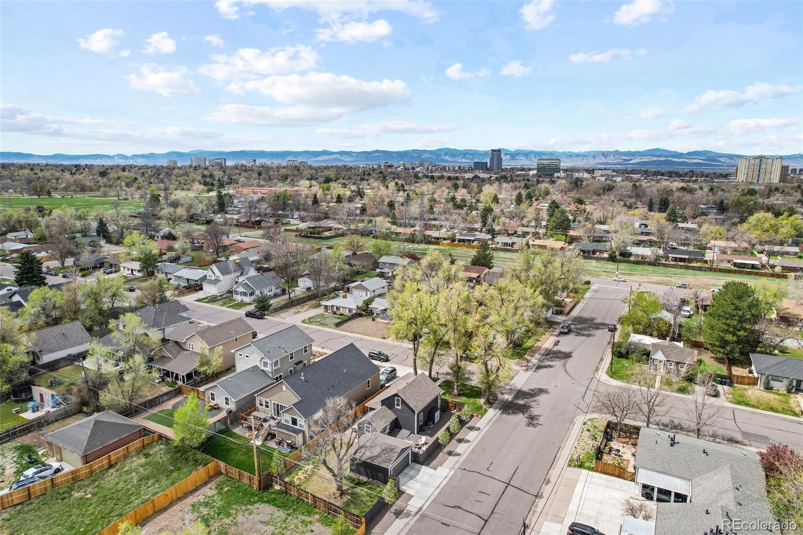 800 S Krameria Street