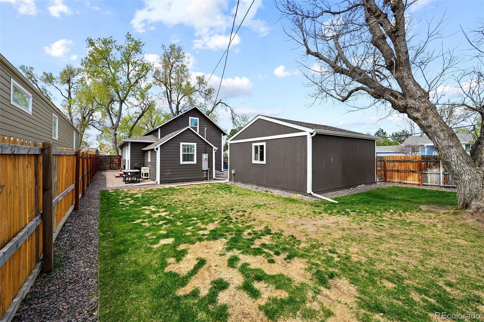 800 S Krameria Street