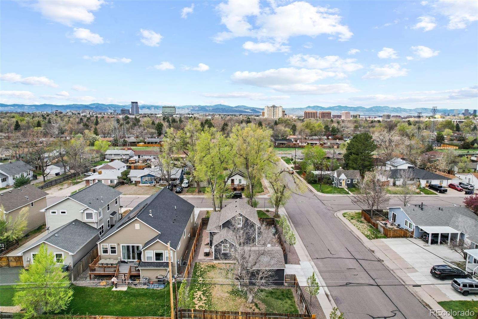 800 S Krameria Street