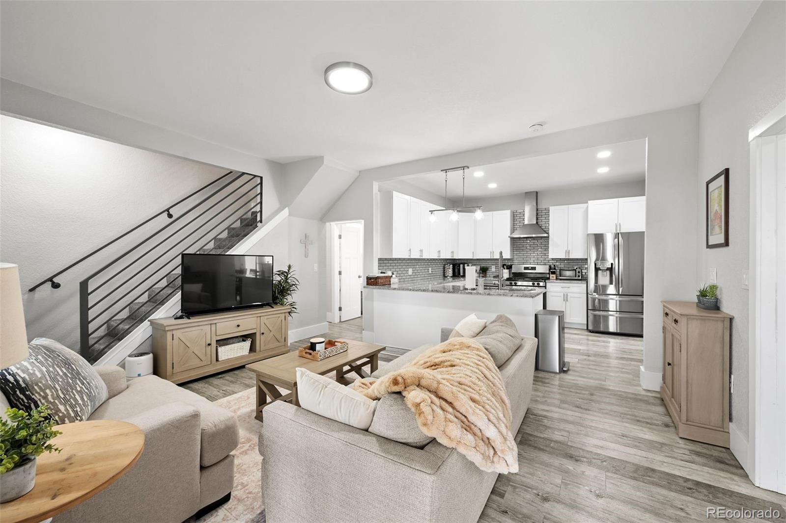 800 S Krameria Street