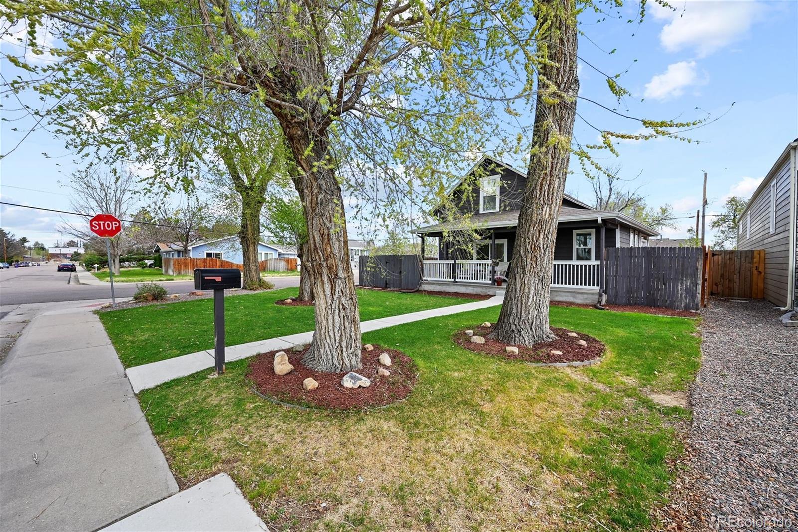 800 S Krameria Street