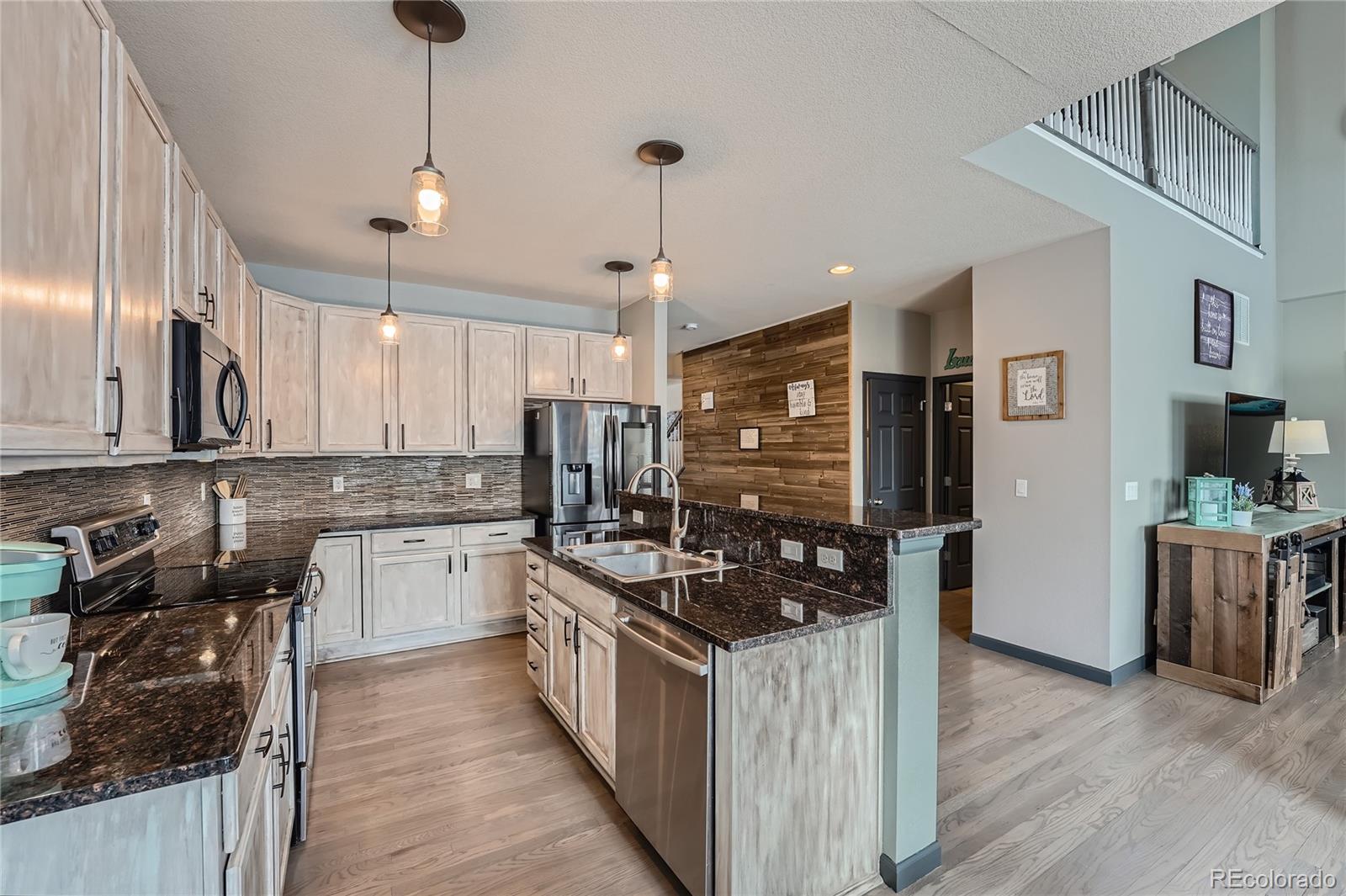 25491 E Ottawa Drive