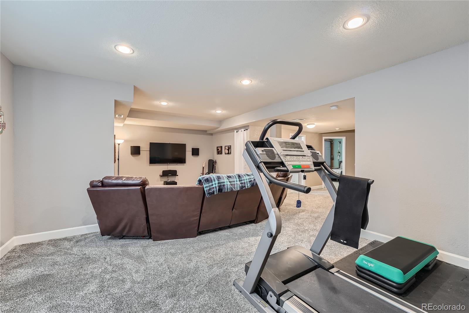 25491 E Ottawa Drive