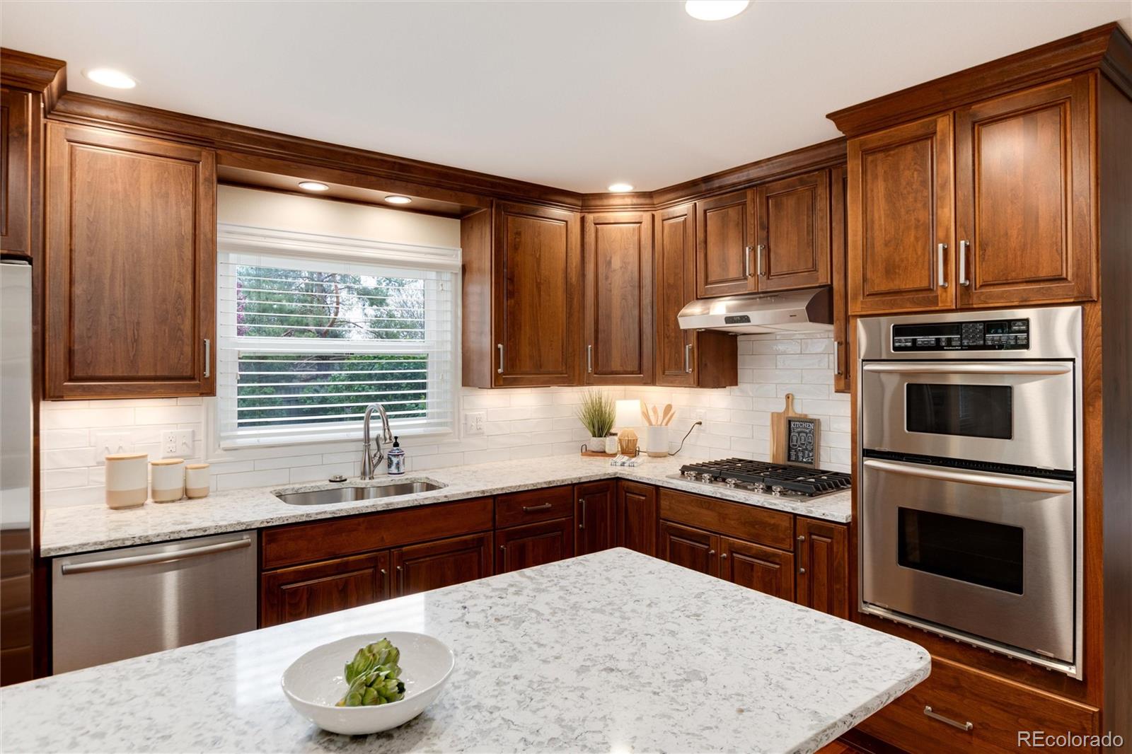 7024 S Oneida Circle