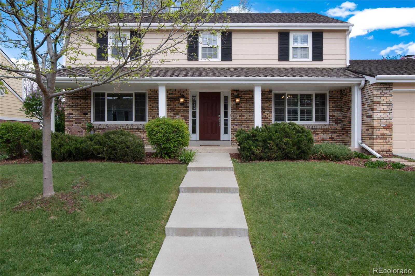 7024 S Oneida Circle