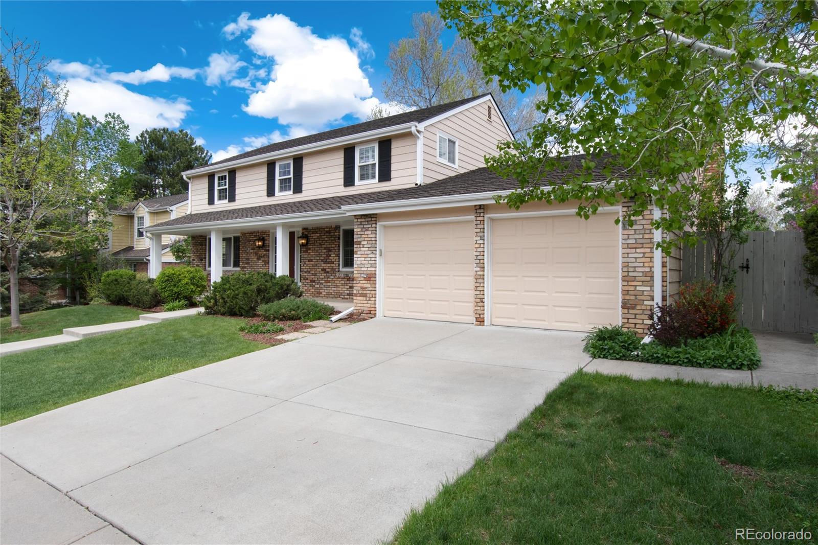 7024 S Oneida Circle