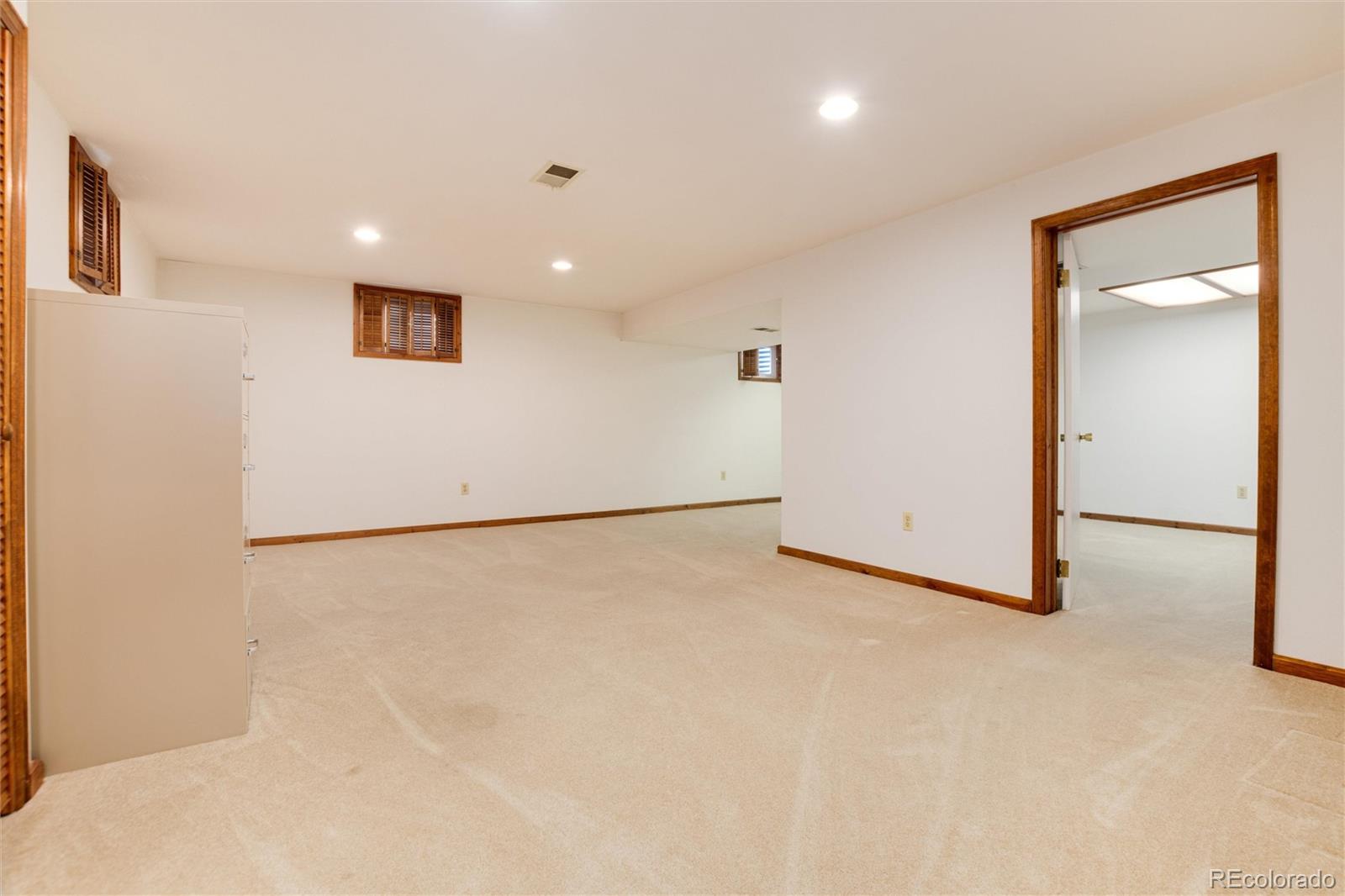 7024 S Oneida Circle