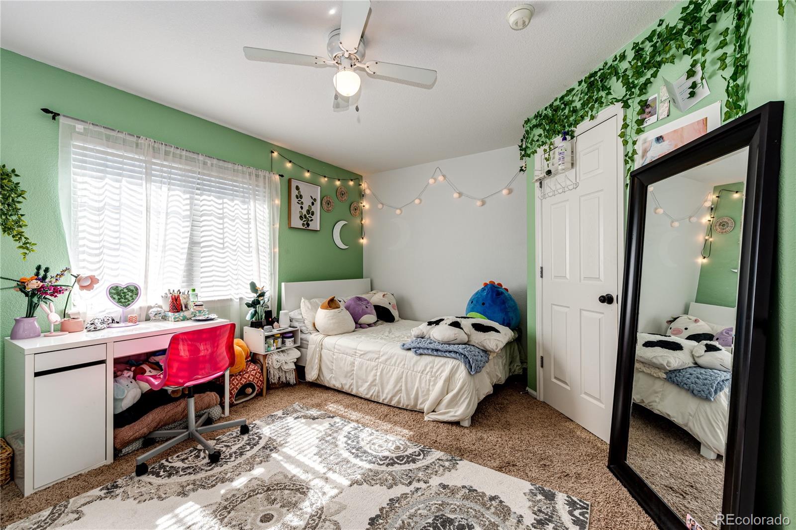 4953 S Eaton Parkway