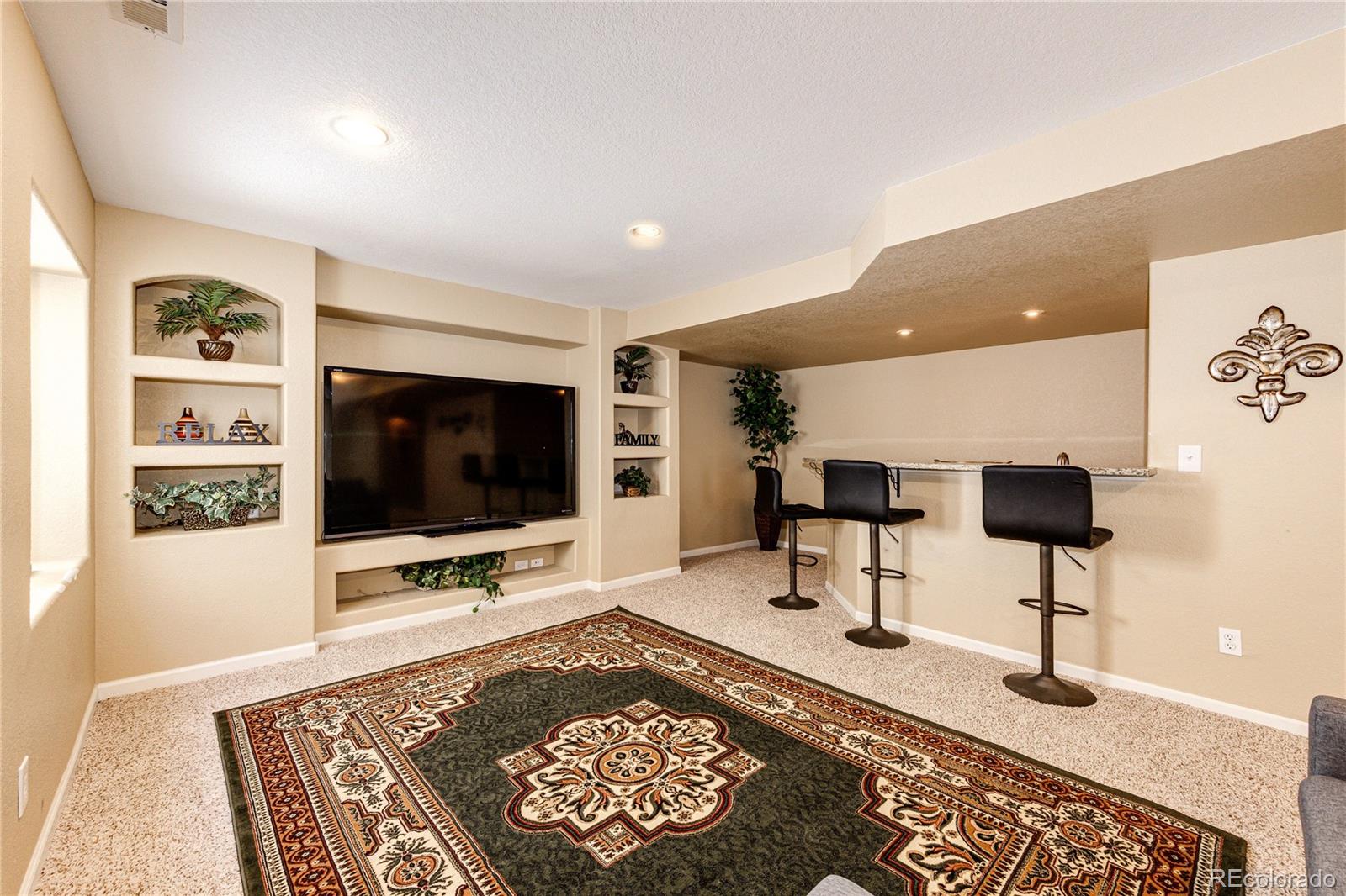 4953 S Eaton Parkway