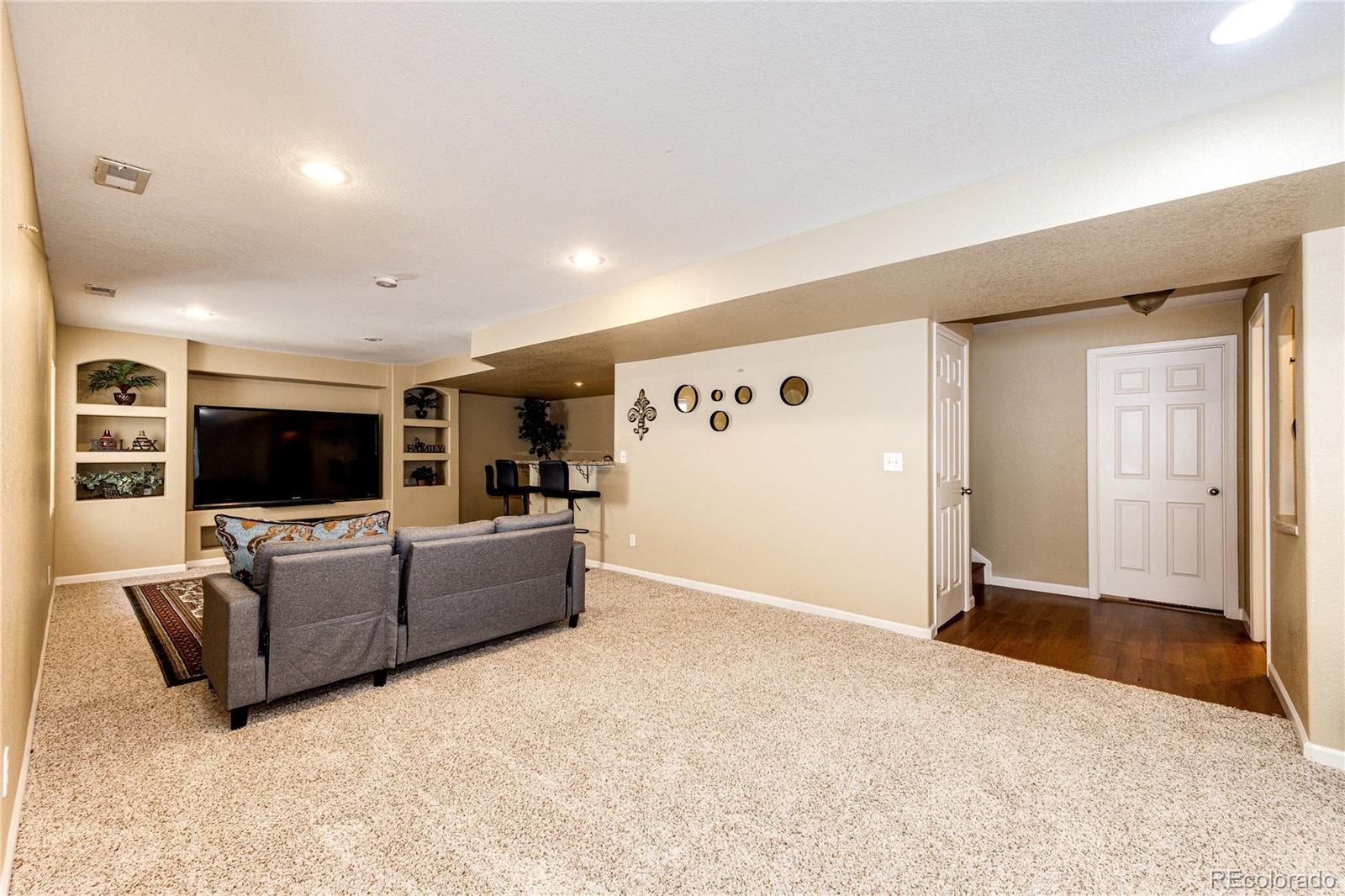 4953 S Eaton Parkway