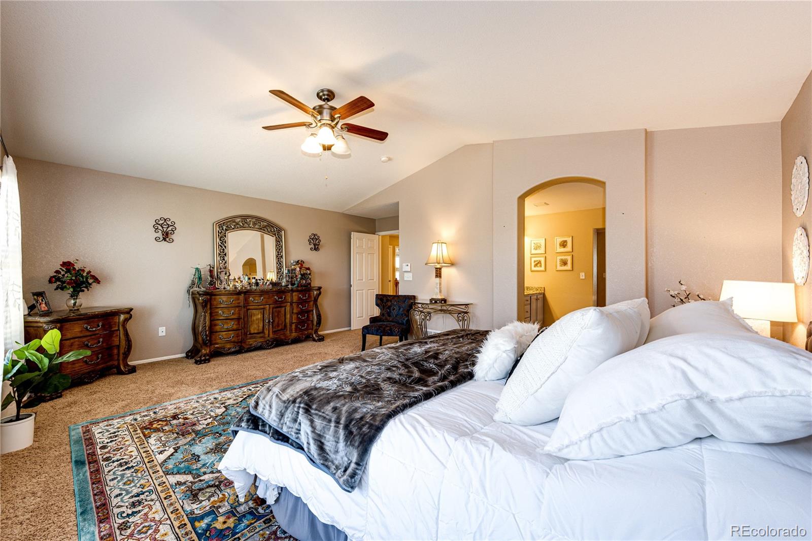 4953 S Eaton Parkway