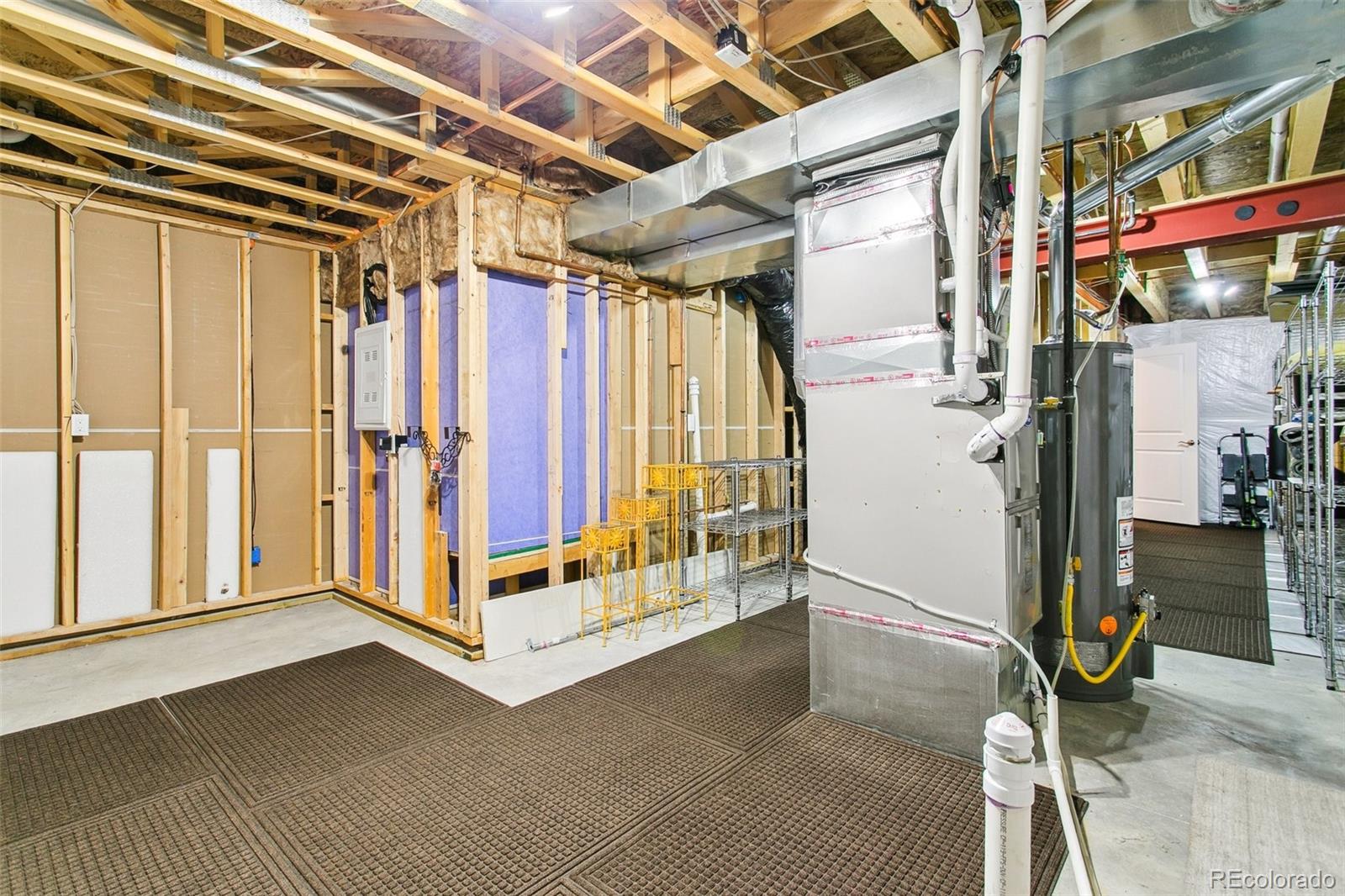 1325 Promontory Crest View