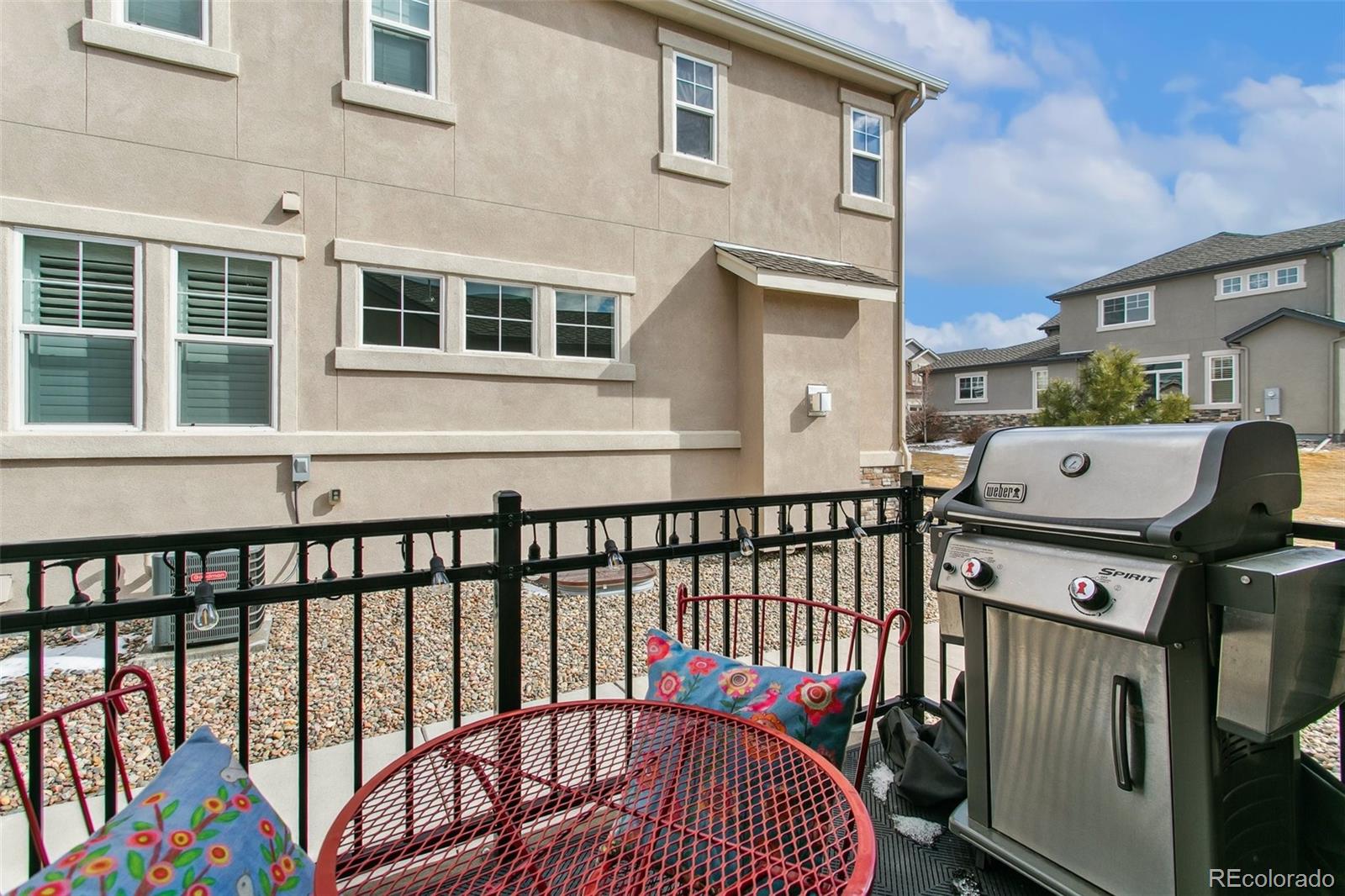 1325 Promontory Crest View