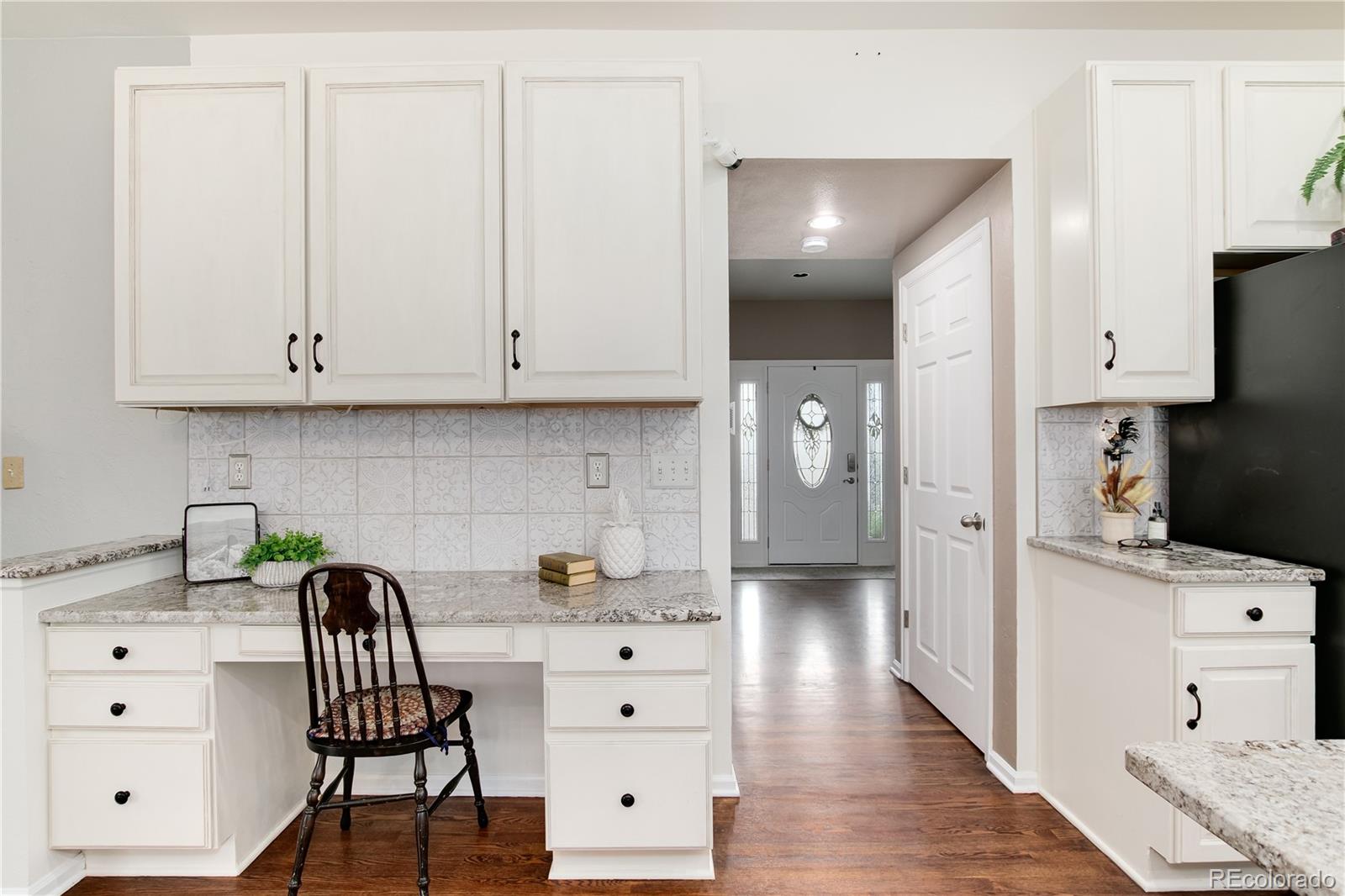 9712 Golden Eagle Avenue