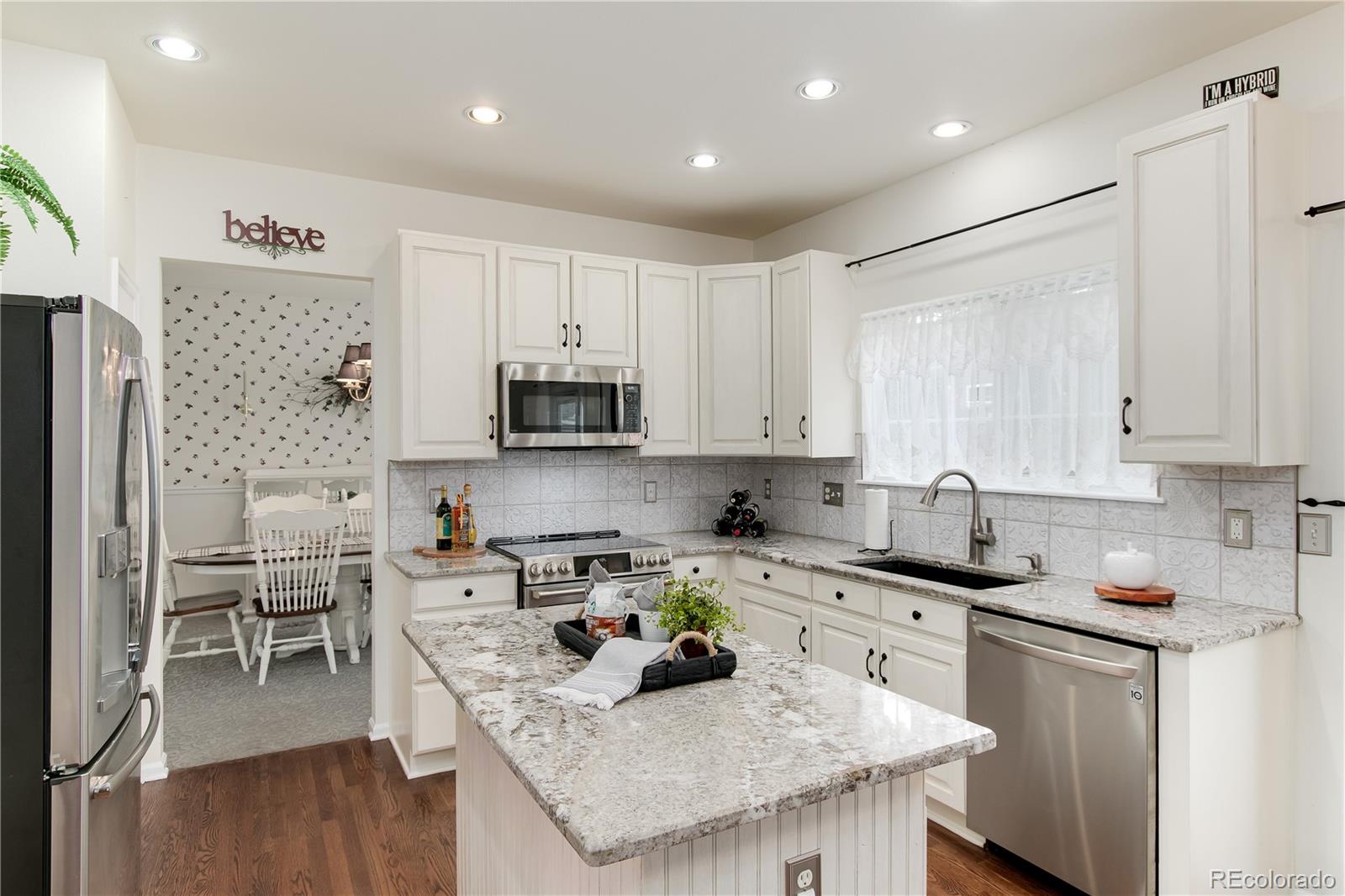 9712 Golden Eagle Avenue