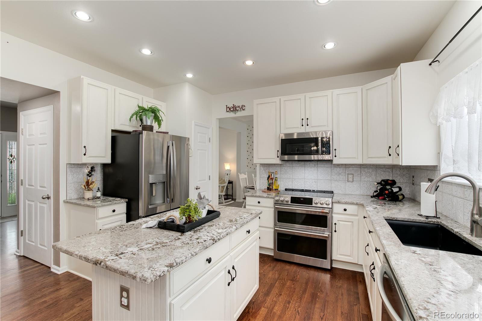 9712 Golden Eagle Avenue