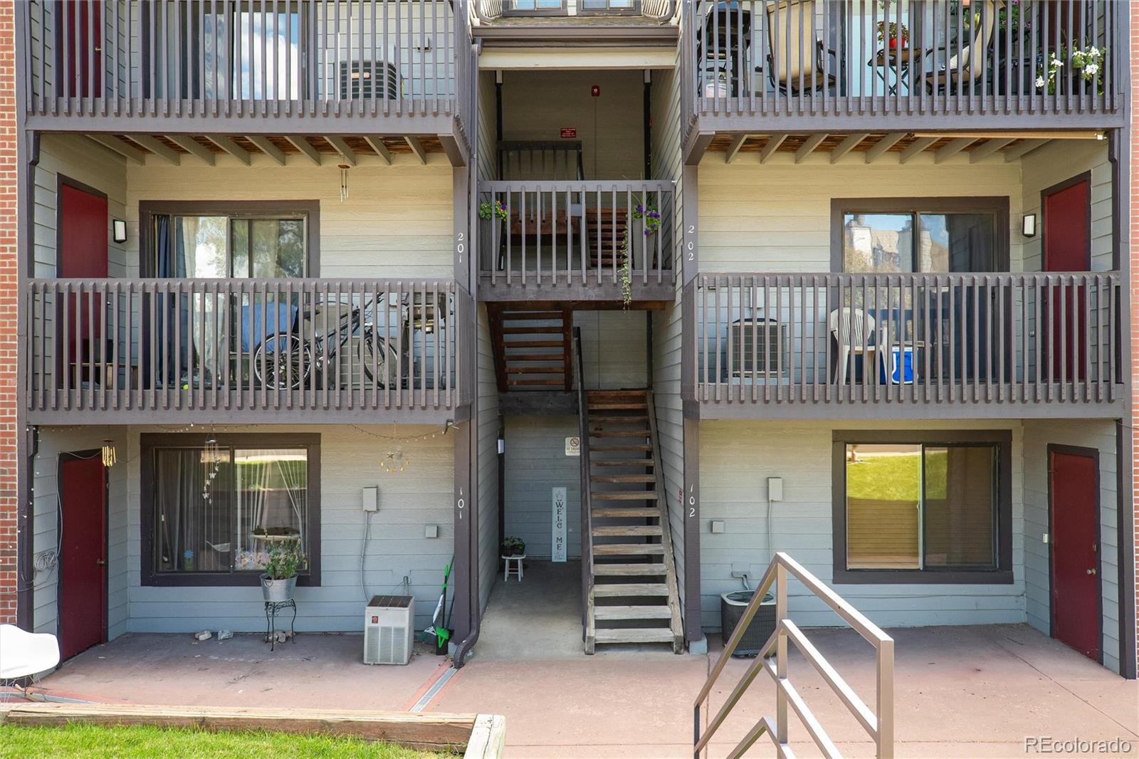 6380 Oak Street Unit: 301