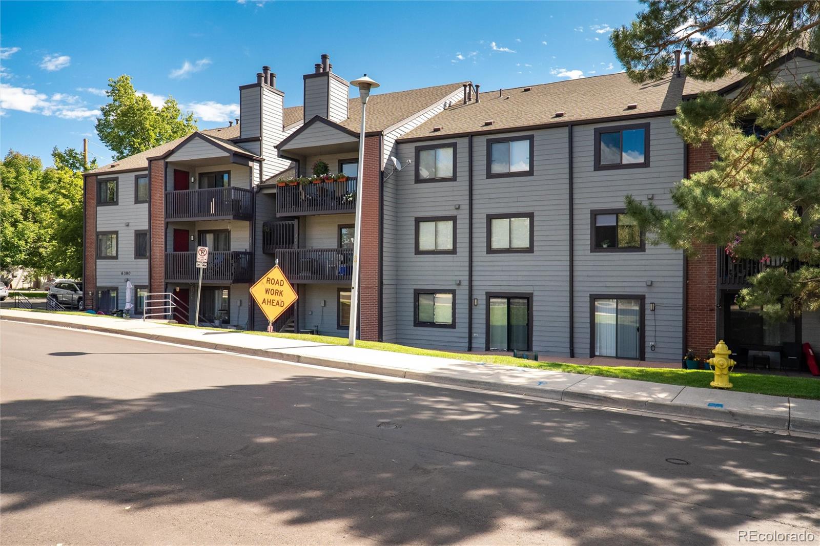 6380 Oak Street Unit: 301