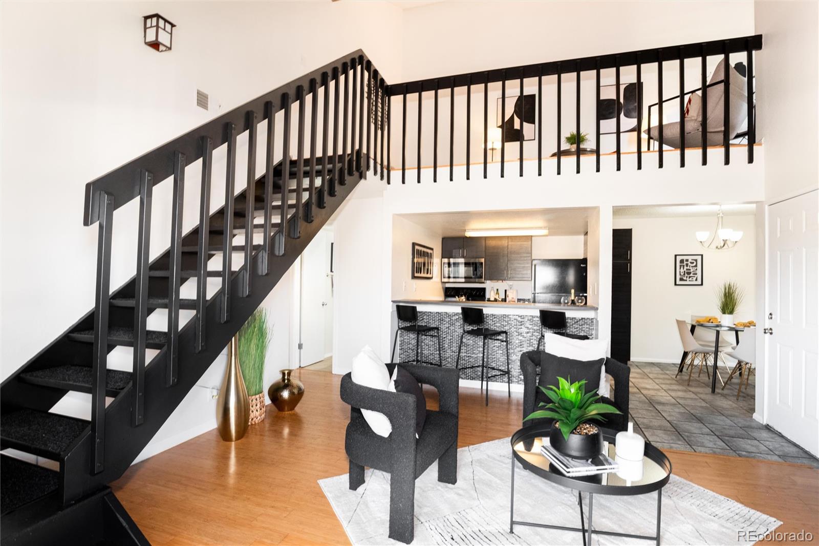 6380 Oak Street Unit: 301