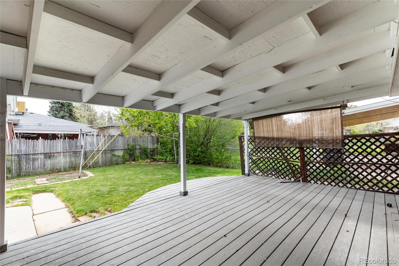 5582 E Colorado Avenue