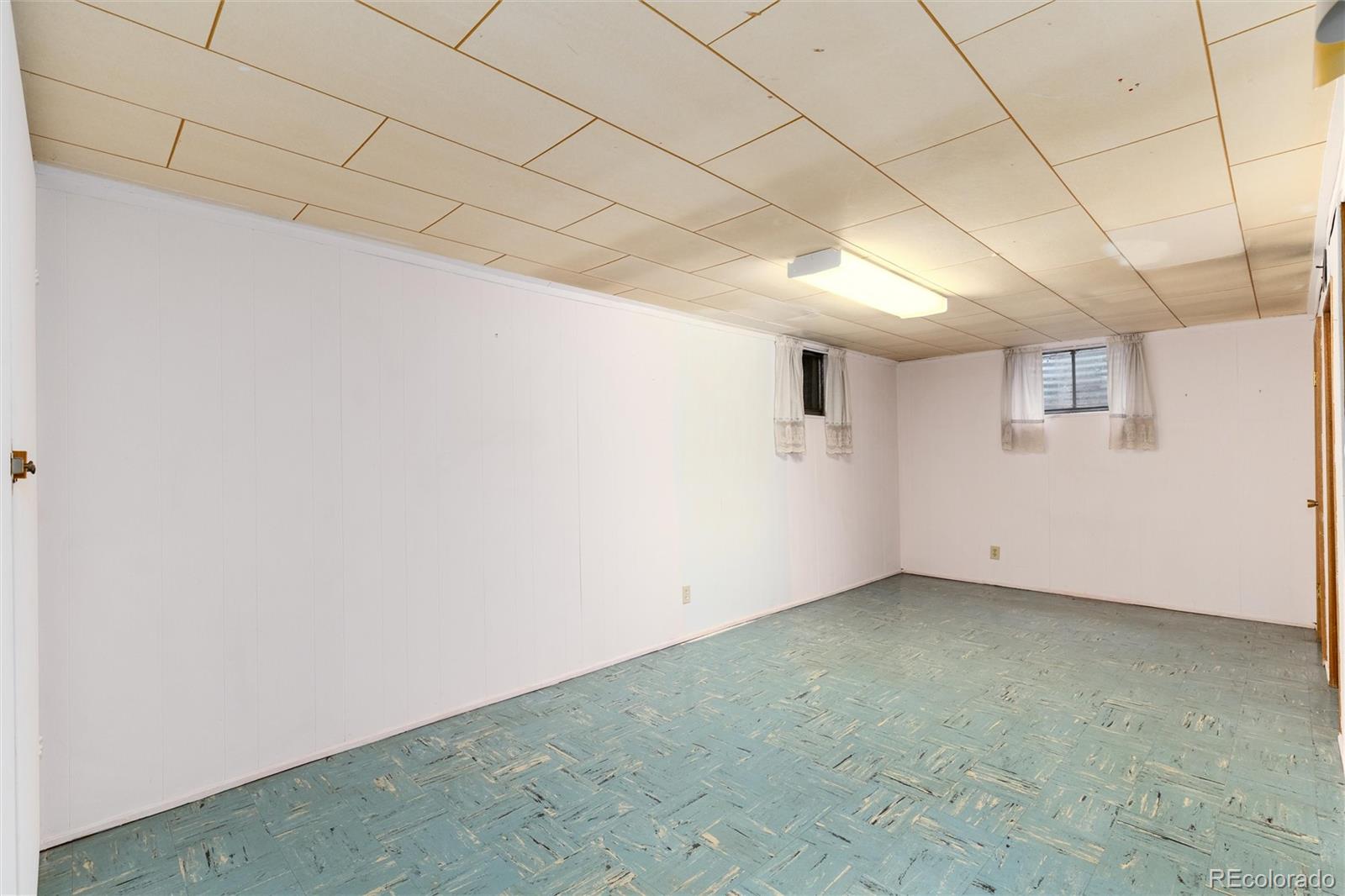 5582 E Colorado Avenue