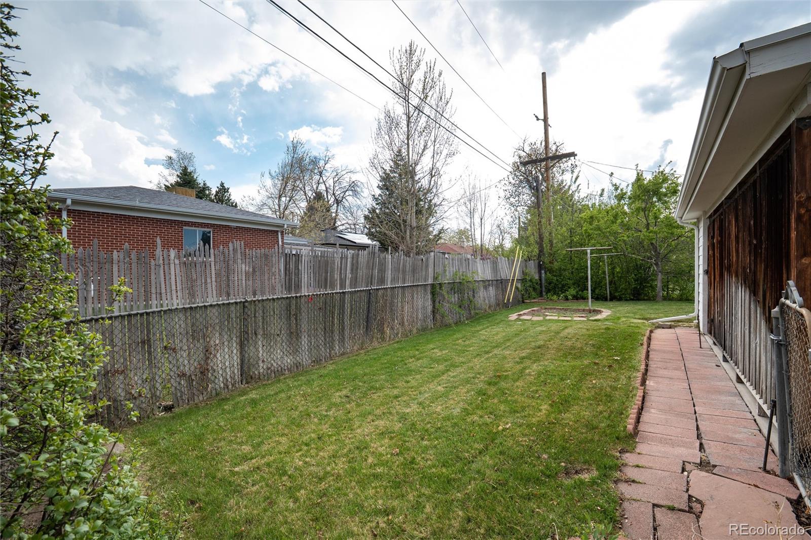 5582 E Colorado Avenue