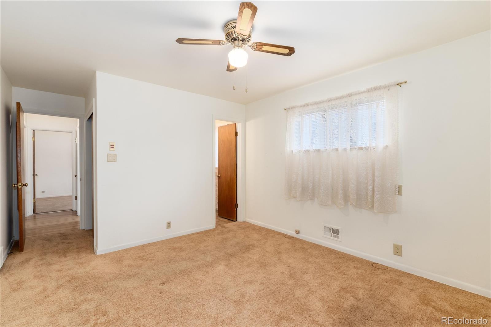 5582 E Colorado Avenue