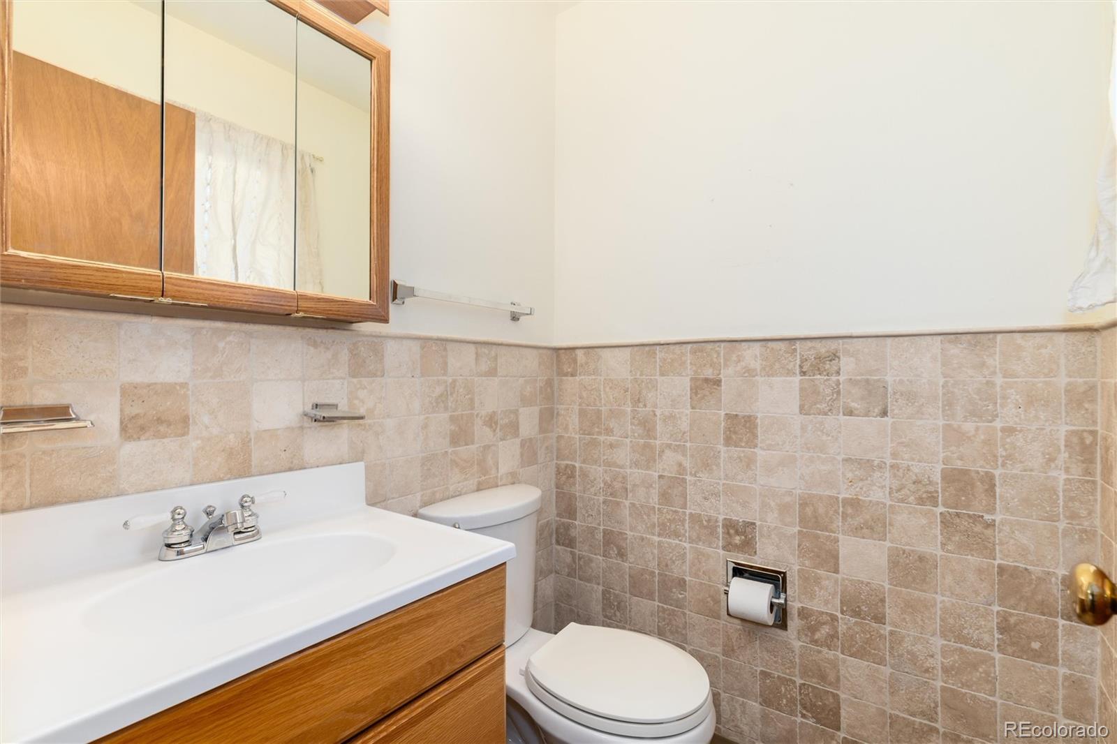 5582 E Colorado Avenue