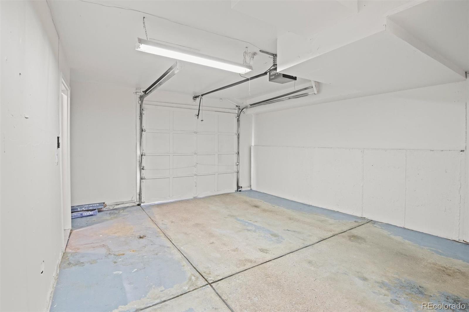 9246 W Ontario Drive