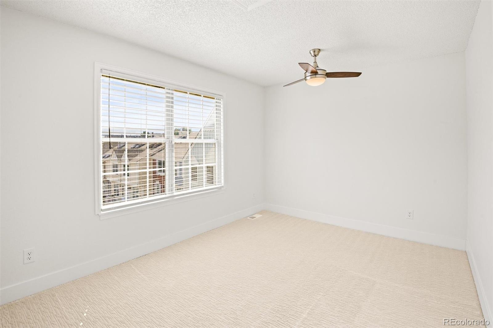 9246 W Ontario Drive