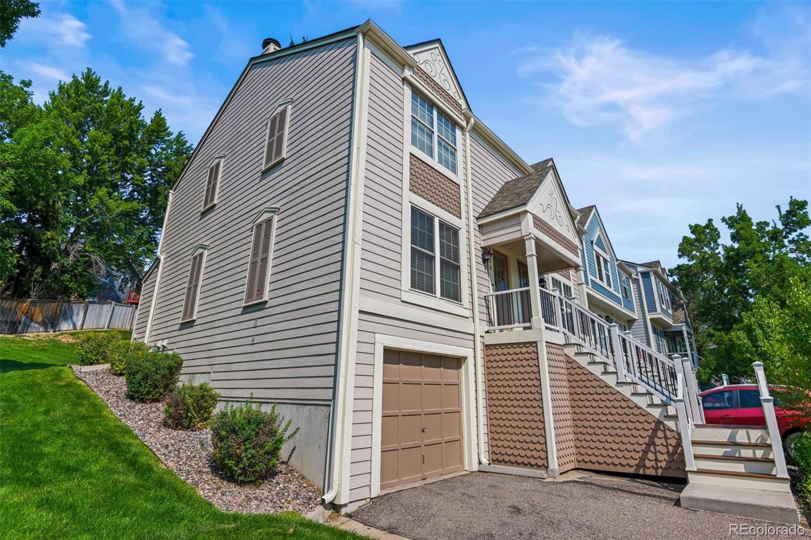 9246 W Ontario Drive