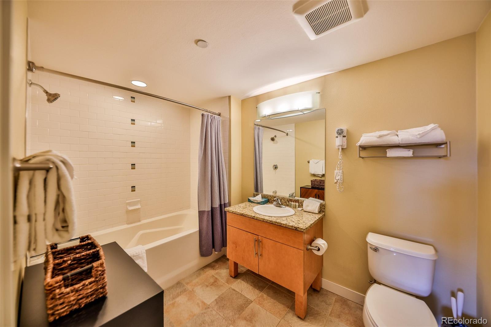 670 Winter Park Drive Unit: 3513