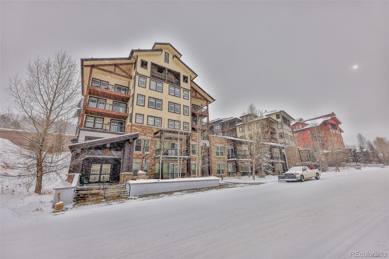 670 Winter Park Drive Unit: 3513