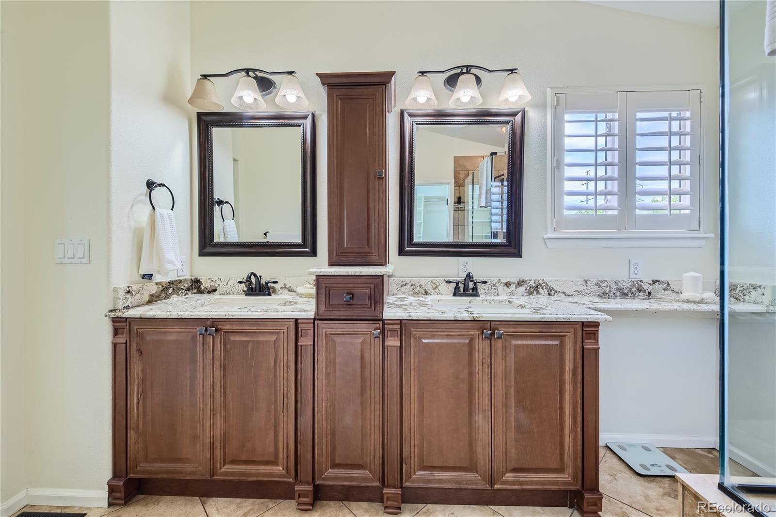 11335 Mesa Verde Way