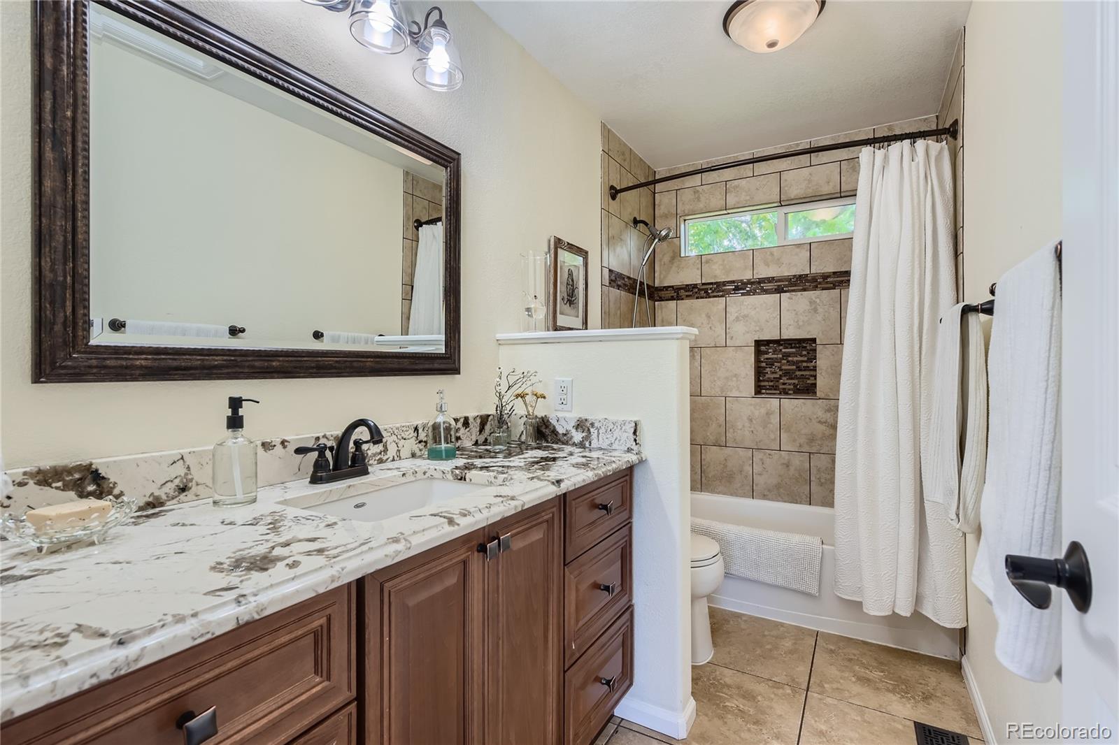 11335 Mesa Verde Way