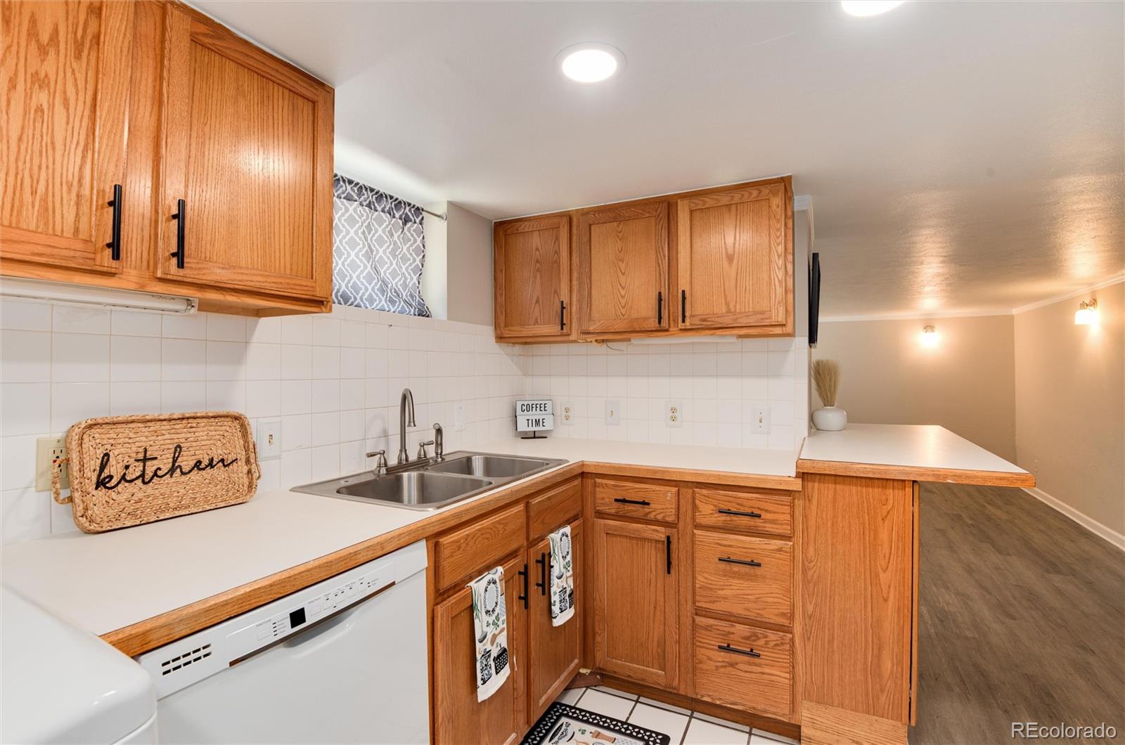 2754 S Sherman Street