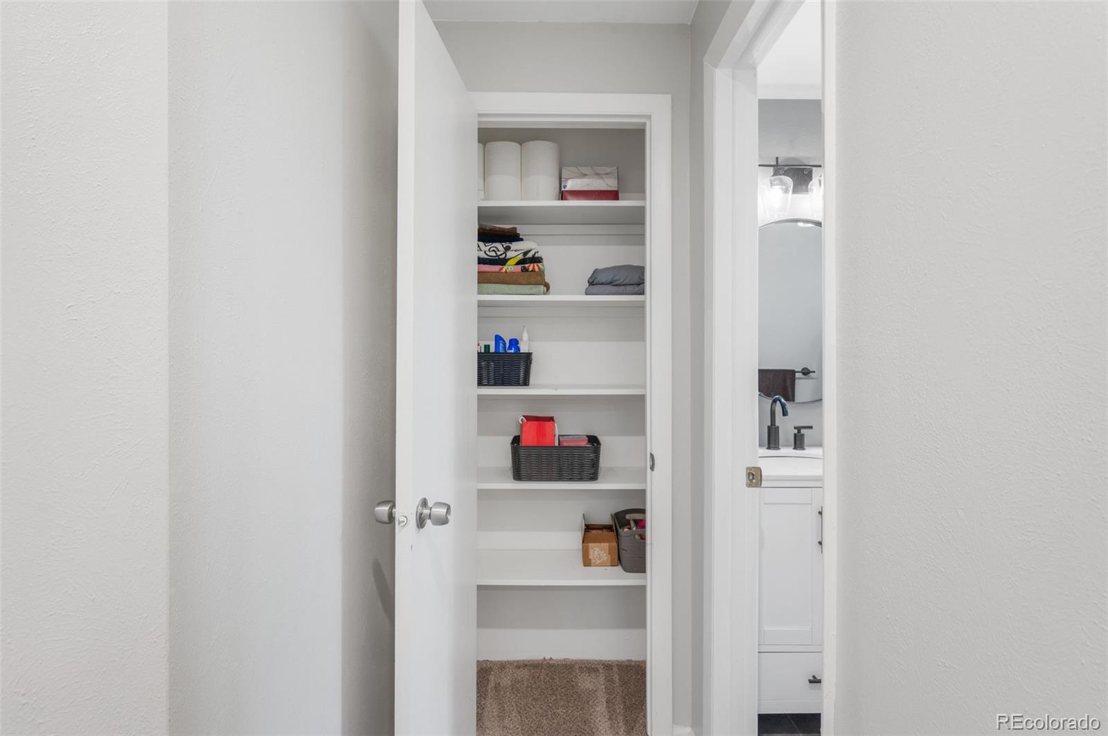 7700 W Glasgow Place Unit: 1C