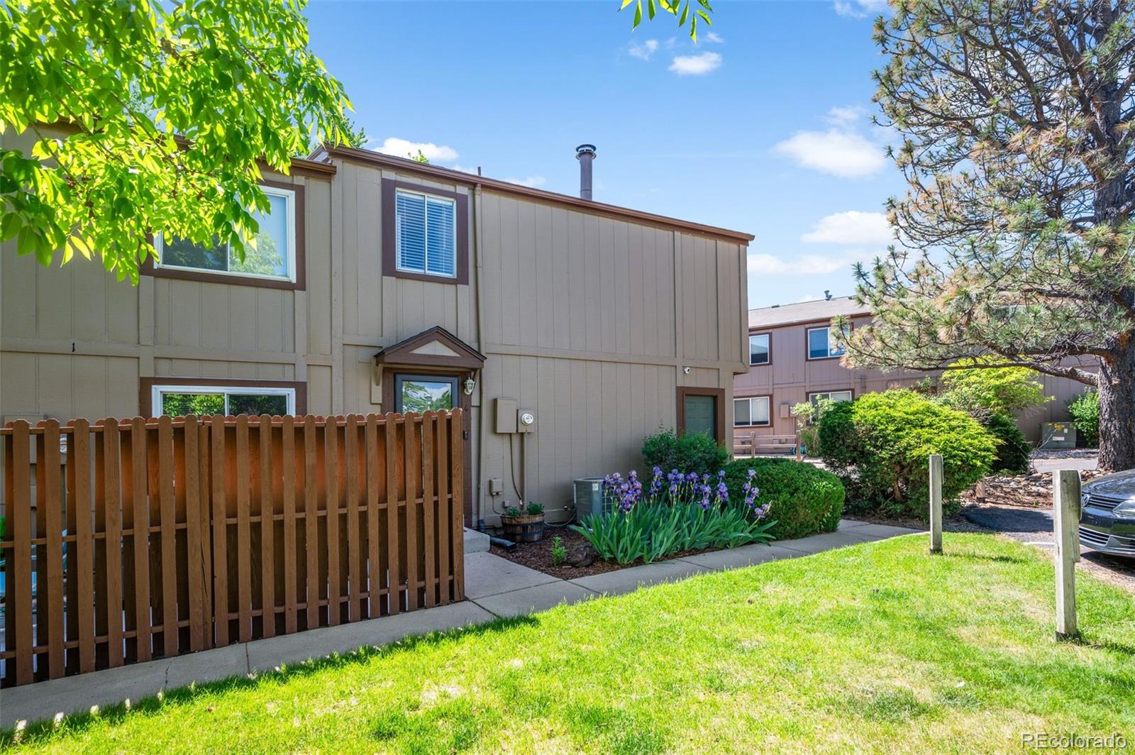 7700 W Glasgow Place Unit: 1C