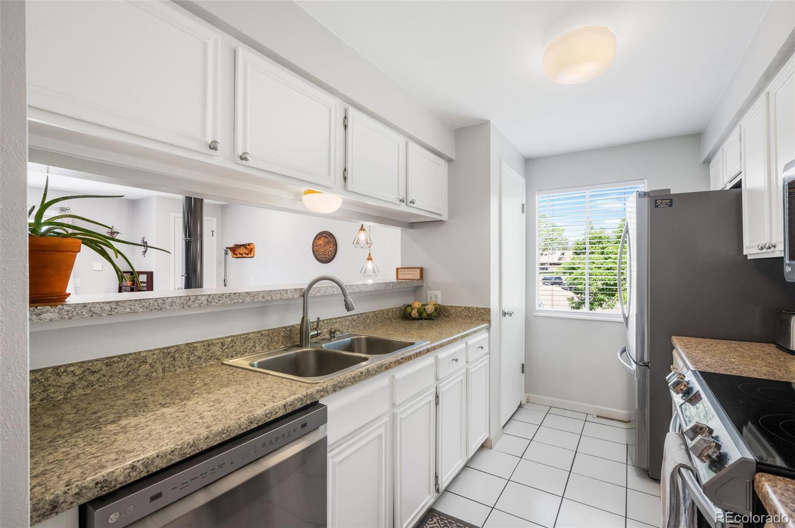 7700 W Glasgow Place Unit: 1C