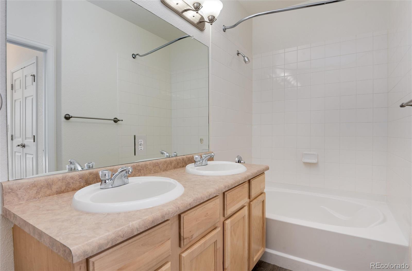 15700 E Jamison Drive Unit: 7107