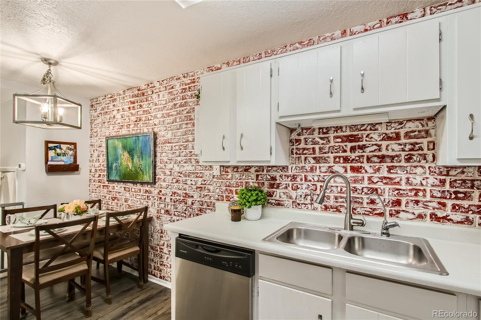 1315 Estes Street Unit: 15C