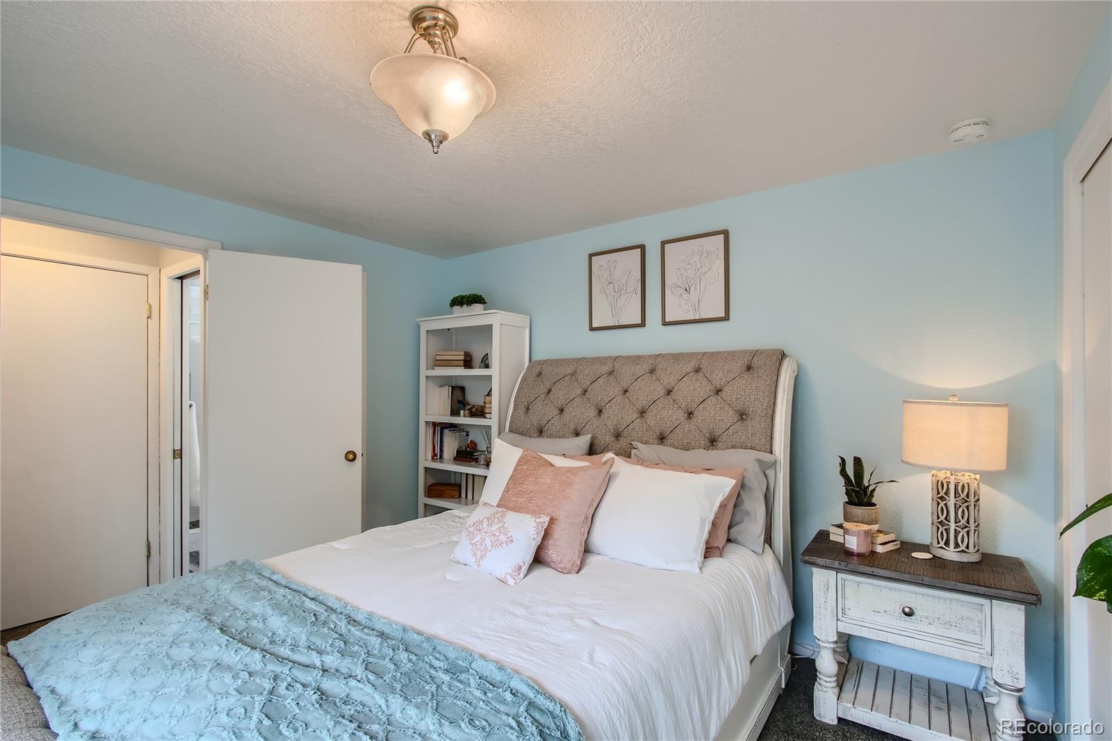 1315 Estes Street Unit: 15C