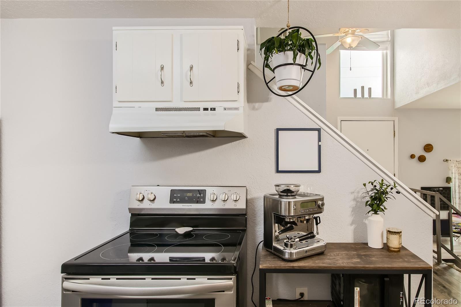 1315 Estes Street Unit: 15C