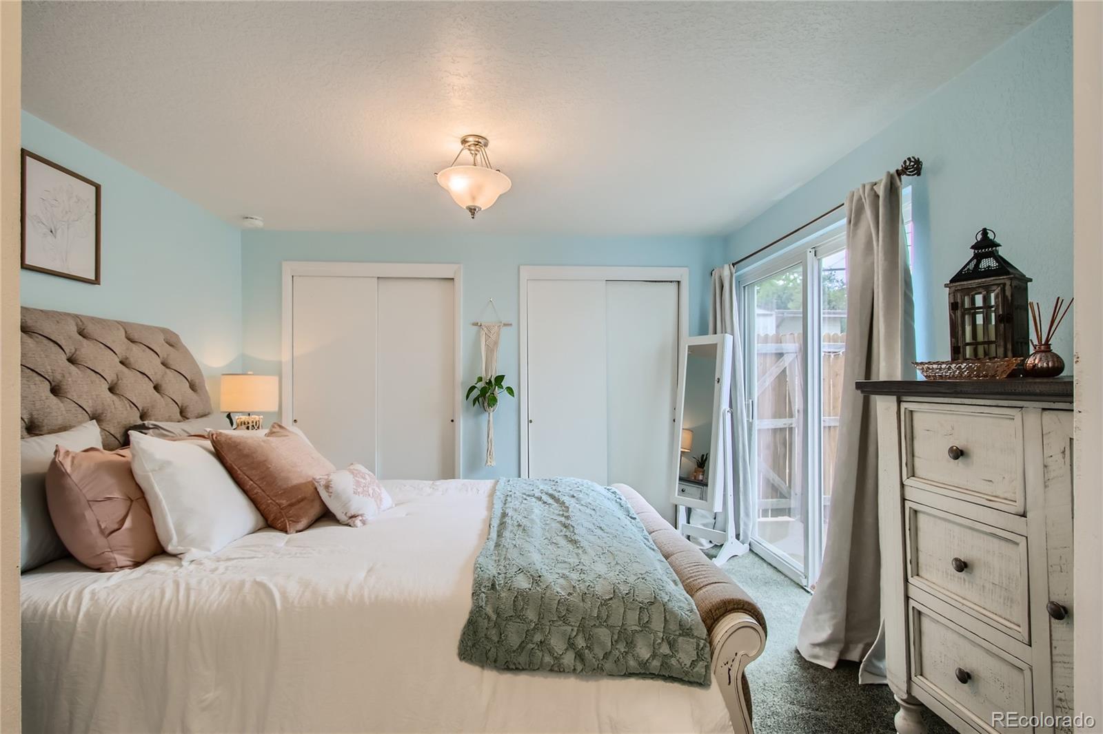 1315 Estes Street Unit: 15C