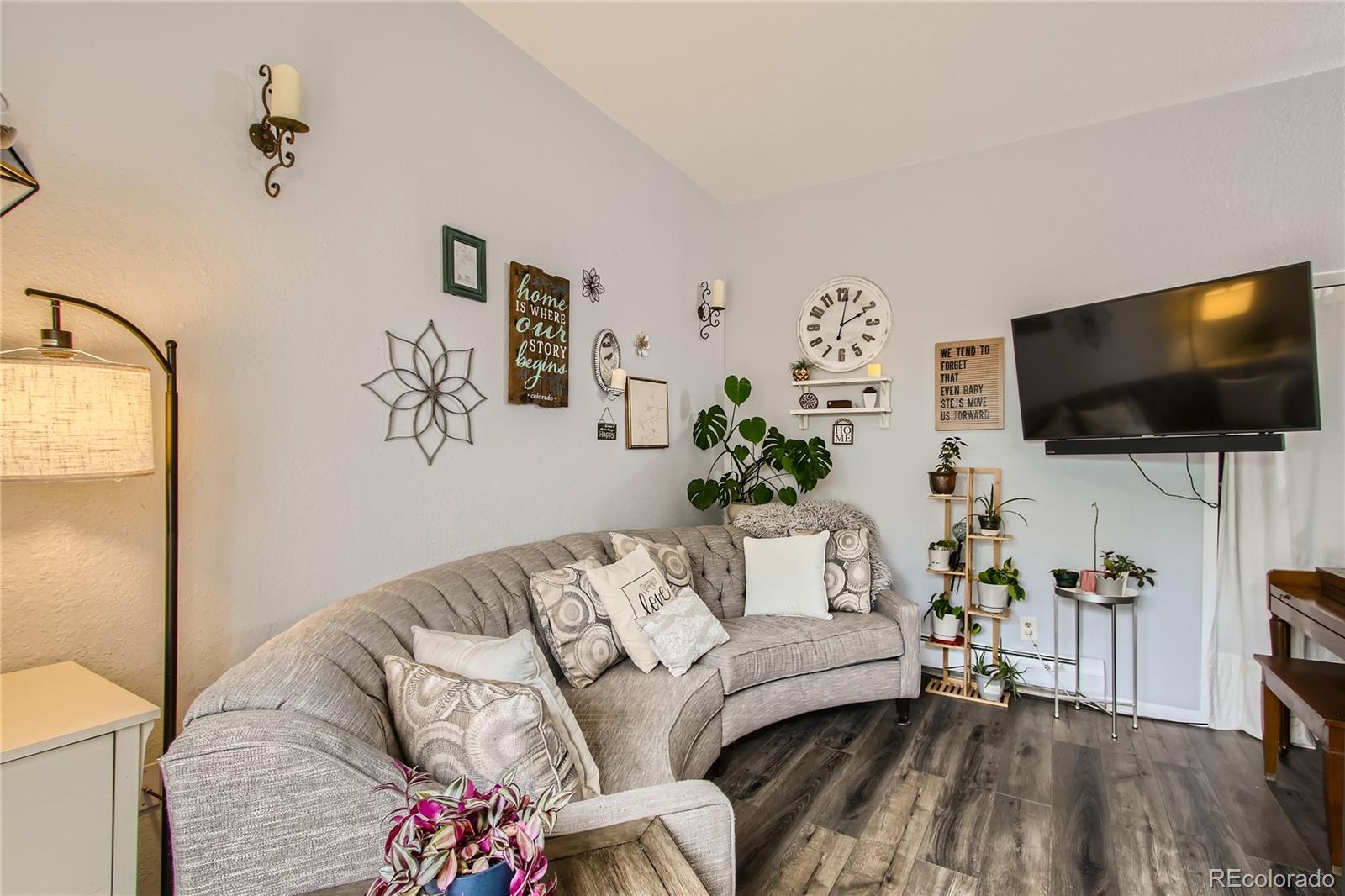 1315 Estes Street Unit: 15C