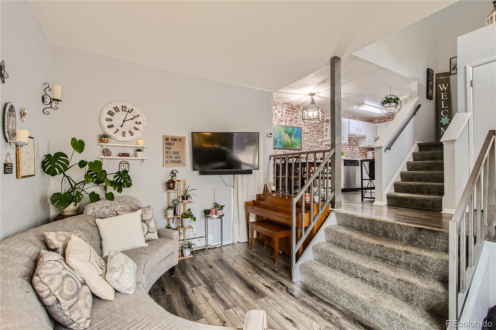 1315 Estes Street Unit: 15C