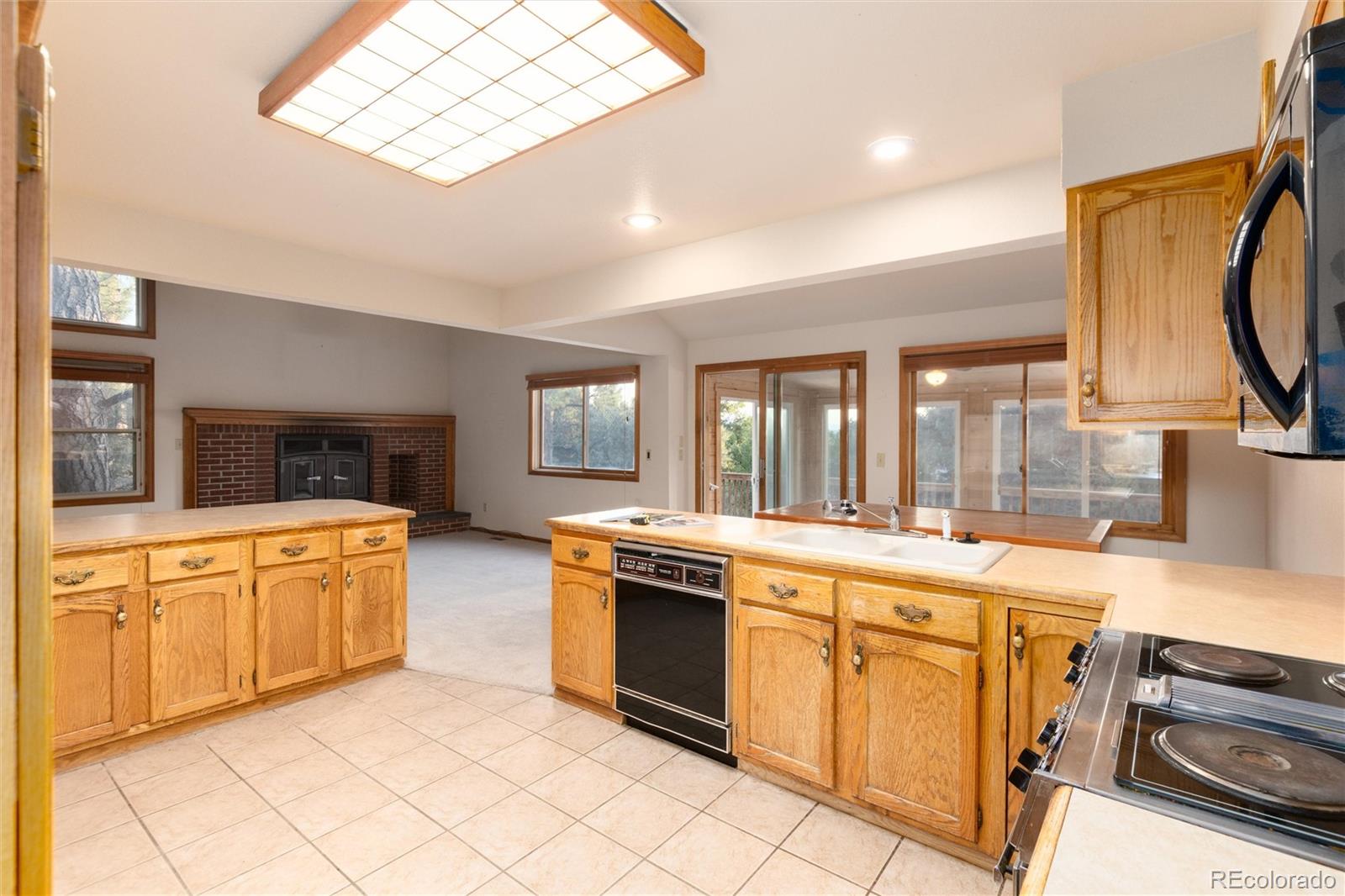 6225 Pine Hollow Drive