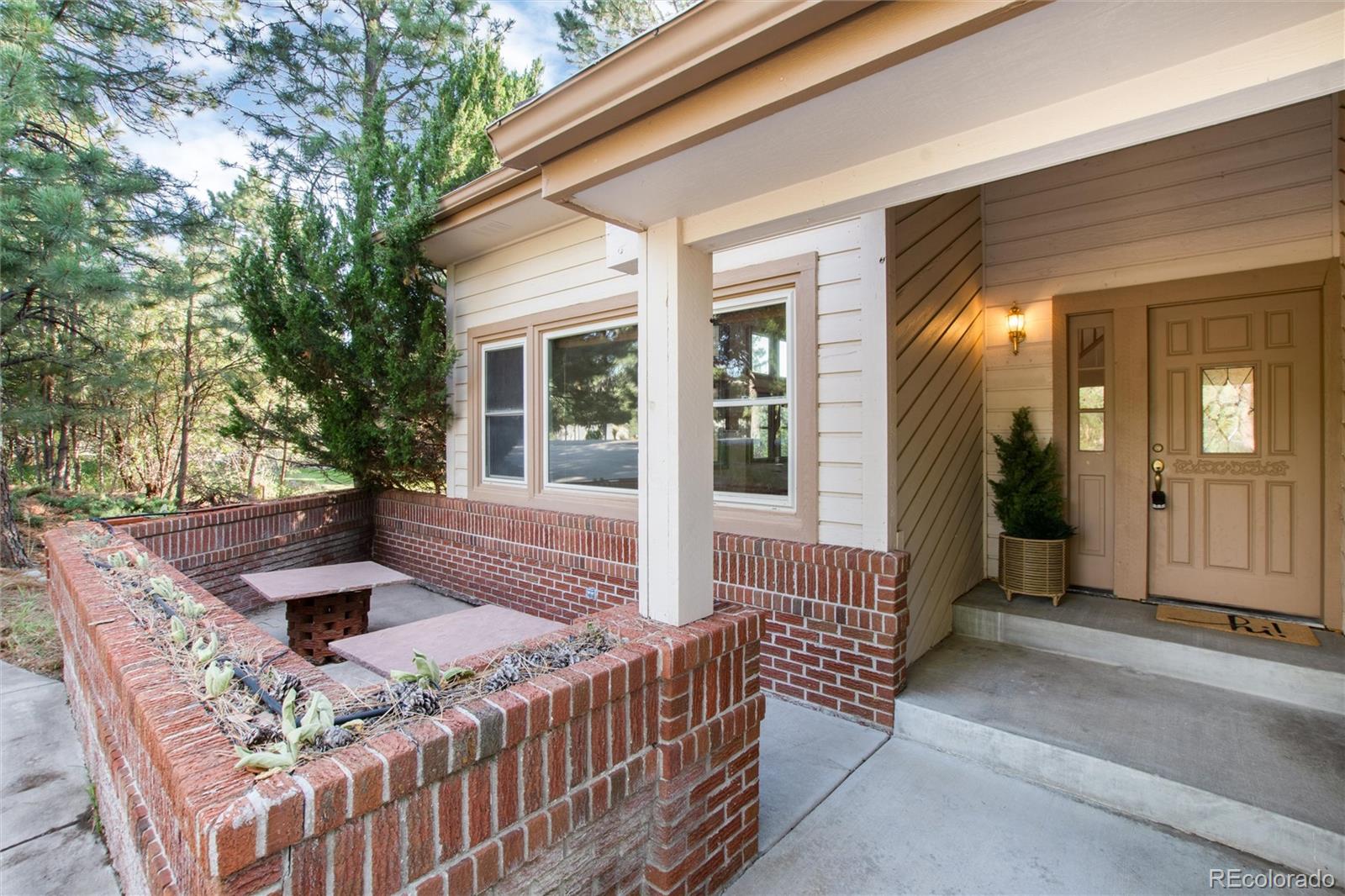 6225 Pine Hollow Drive