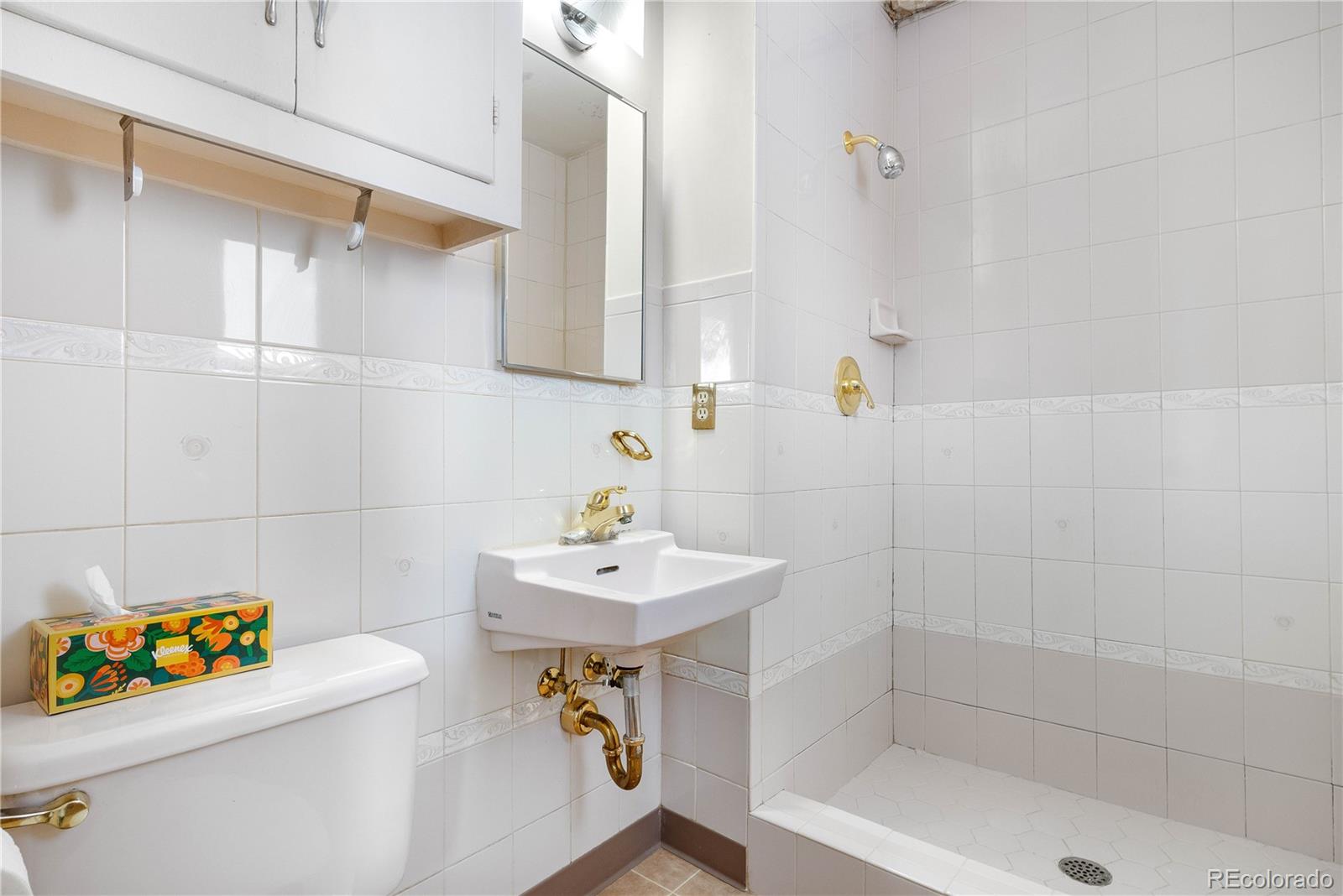 2842 S Newport Street