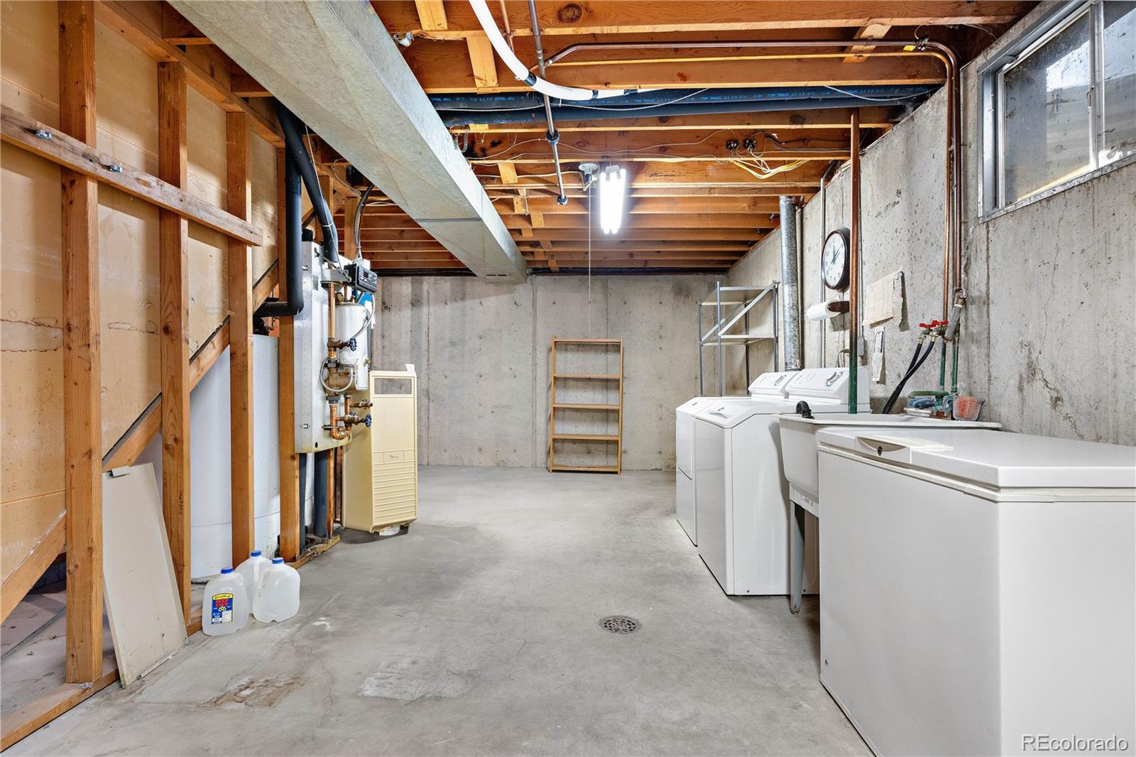 2842 S Newport Street